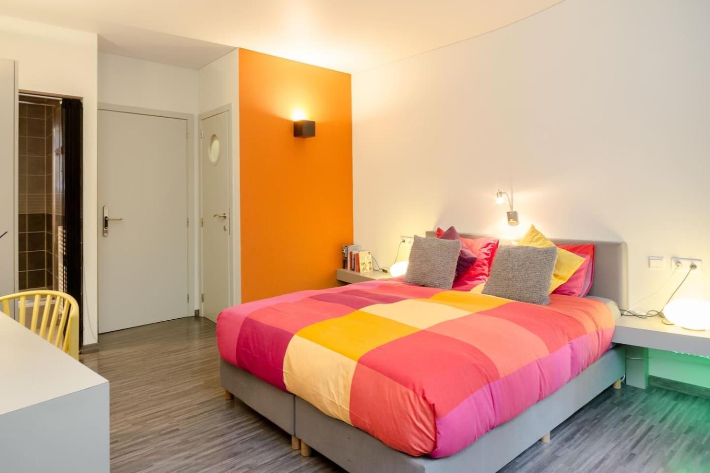 Bxlroom Guesthouse Brussel Rom bilde